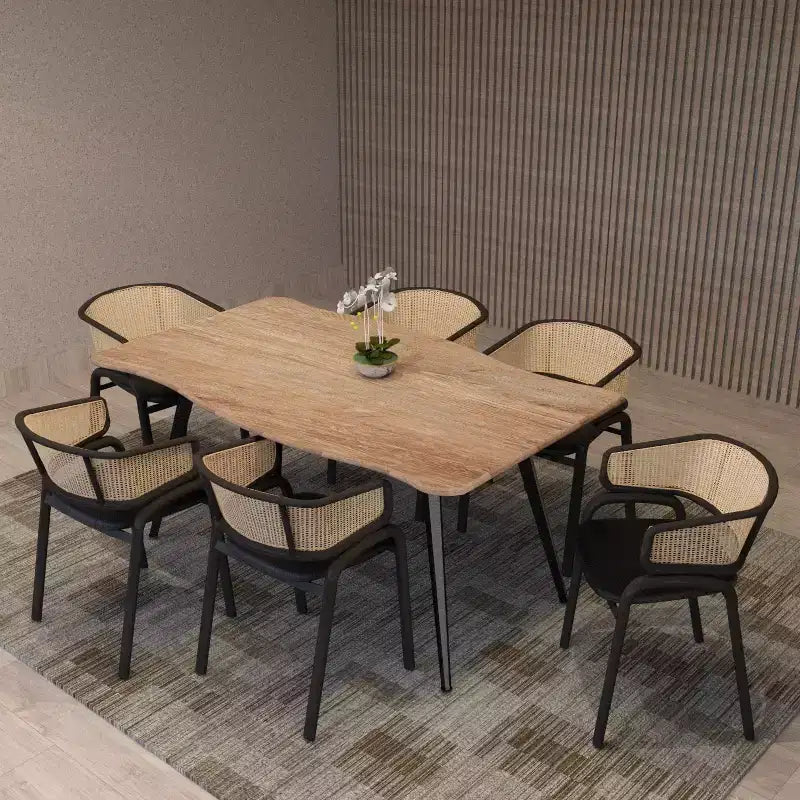 Esszimmerstuhl mit Rückenlehne aus Rattan, Ledersitz und schwarzem Stahlgestell, bequeme Sitzgelegenheit für Esszimmer und Küche