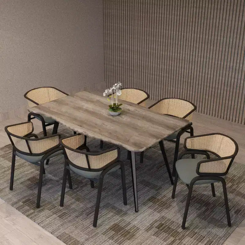 Esszimmerstuhl mit Rückenlehne aus Rattan, Ledersitz und schwarzem Stahlgestell, bequeme Sitzgelegenheit für Esszimmer und Küche