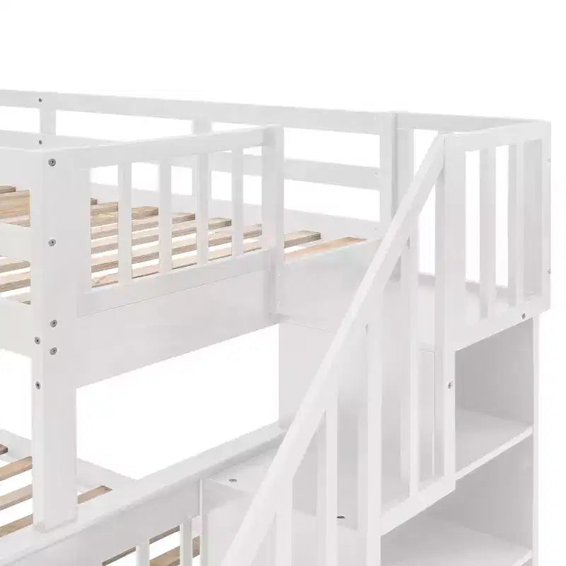 Etagenbett mit Treppe, oben Twin- und unten Full-Größe, mit Schublade, Stauraum und Rausfallschutz