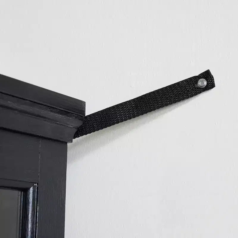 Vitrina librería antigua de 69, MDF negro y vidrio, 4 puertas, estantes ajustables, bombilla E26